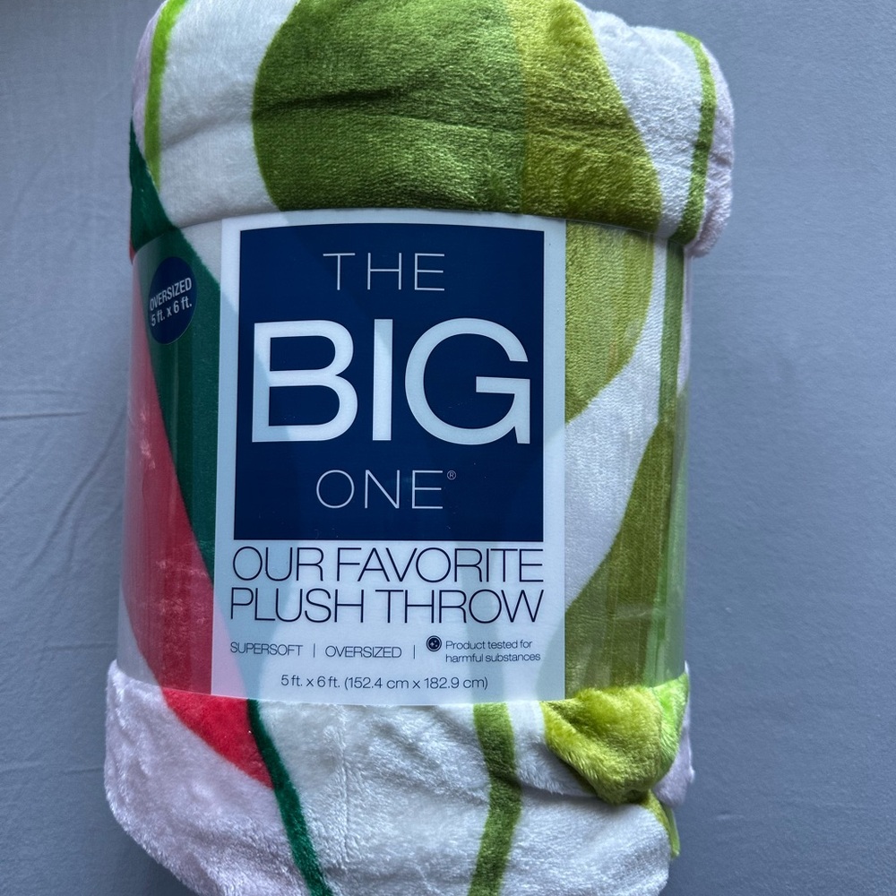 Kohl's Palm Leaf Plush Throw Blanket - Green and White